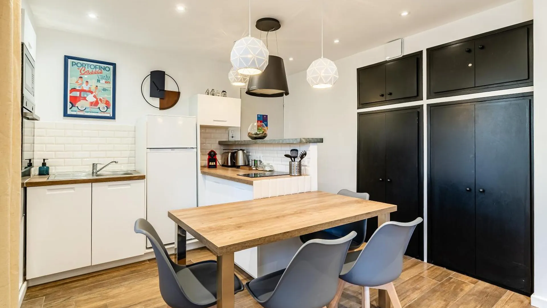 Cassis Le Marignan- Rdc - Garage - Classe 3 Etoiles