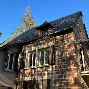Petit Maison Chaleureuse Dans Le Vallon Hébergement de vacances Marcillac-Vallon