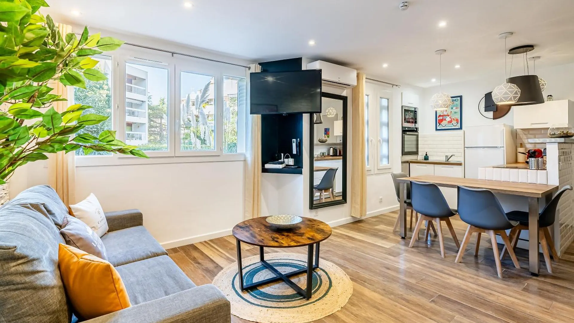 Apartment Cassis Le Marignan- Rdc - Garage - Classe 3 Etoiles